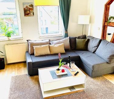 Eisenach Apartment | Schöne ruhige Ferienwohnung - in Eisenach mit Kamin - Nahe Karolinentalbrücke - Hund ja