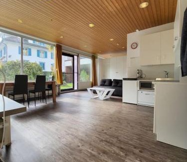 Gersau Apartment | Schöne ruhige Wohnung mit Sicht auf den Innenpark