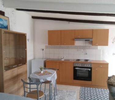 Fraulautern Apartment | Schönes Studio Appartment