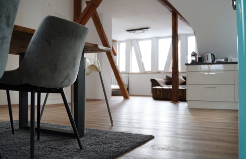 Michelfeld Apartment | Schicke, Neue Wohnung Direkt am Kloster