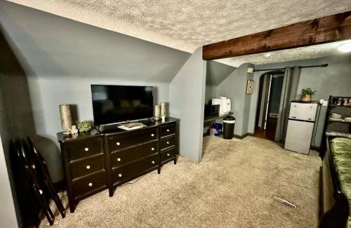 Germantown Apartment | Schillhaus Lvl 3