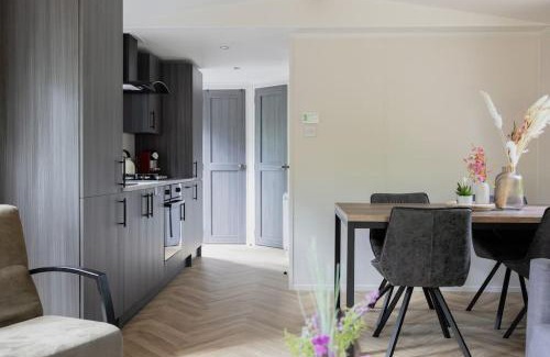 Municipality of Elburg Apartment | Schitterend chalet in het bos