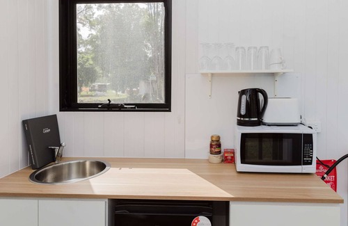 Ashby Heights House | Schlaraffenland 2 by Tiny Away