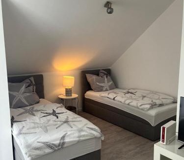 Schloß Neuhaus Apartment | Schloss Appartement