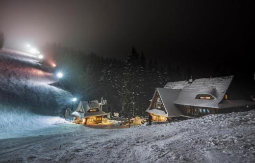 Nowa Ruda Hotel | Schronisko Bukowa Chata