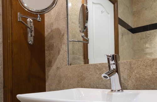Schull Hotel | Schull Harbour Hotel