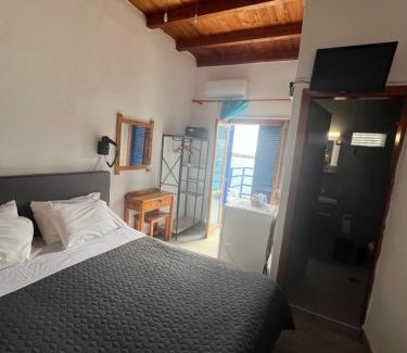 Loutro House | Scirocco Rooms