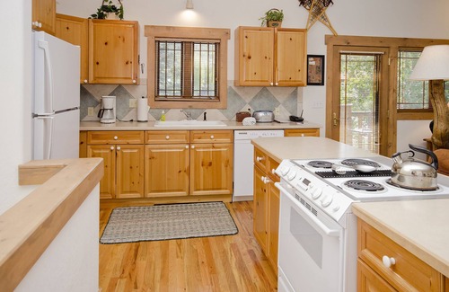 Steamboat Springs House | SCK765 | Great Location | Free City Bus | Close to Slopes