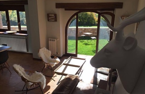 Villar Cottage | Self catering The Deer House for 10 people