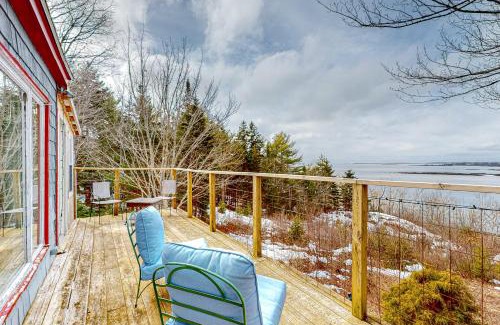 Sebasco House | Sea Bell Retreat