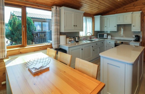 Mullacott Cottage | SEA BREEZE, family friendly, character holiday cottage in Ilfracombe