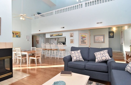 Bethany Beach Condo | Sea Colony Beach, Tennis & Pickleball - Fitness Center Block - Sunny South Face