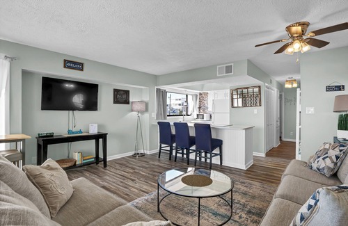 Wilmington Beach Condo | Sea Colony Retreat - Newly remodeled oceanfront condo!