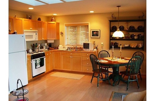 Olga Apartment | Sea Forever Guest House.Stunning Views of Sea & Mountains. Pet Friendly.Quiet.