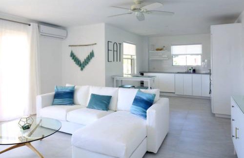 Weston Apartment | Sea Glass Villa - Spacious 2 Bedroom, 2 Bathroom