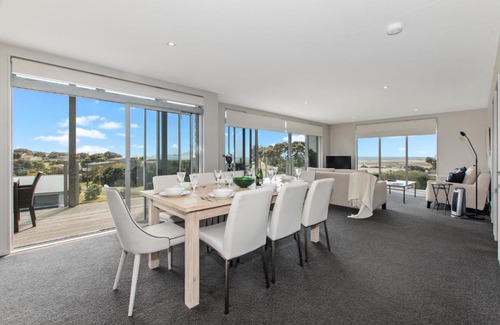 Mangawhai Heads House | Sea It All On Devon - Mangawhai Holiday Home