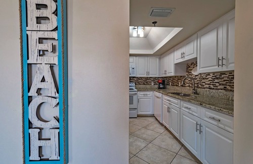 Redington Shores Condo | Sea La Vie at San Remo