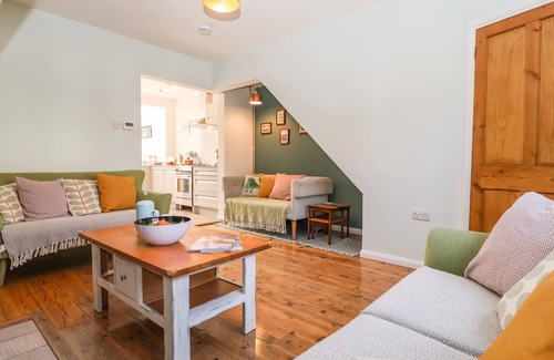 Southwold Cottage | SEA MOUSE COTTAGE, pet friendly, luxury holiday cottage in Southwold