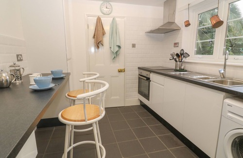 Paignton Cottage | Sea Peeps
