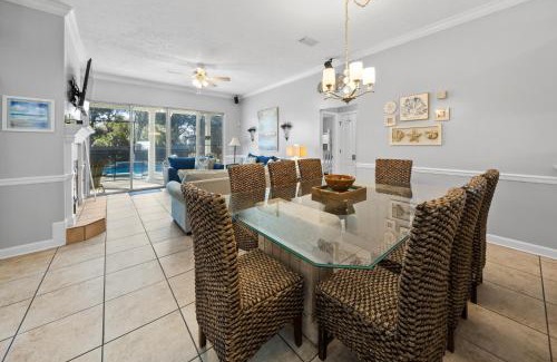 Fort Bay House | Sea-renity Home