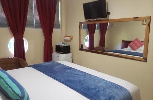 Tower Isle Bed & Breakfast | Sea Shell Palms, Ocho Rios