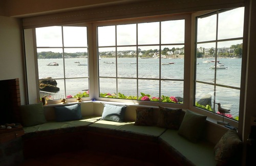 Plougastel-Daoulas House | Sea side house with a big garden