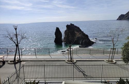 Cinque Terre Apartment | Sea view apartment VIVIANA