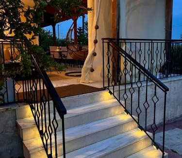 Nea Peramos House | sea view countryside home near Athens