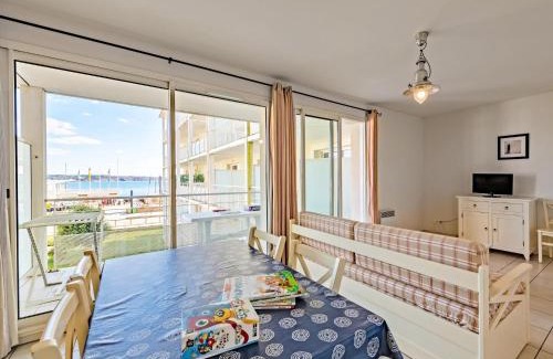 Plougonvelin Apartment | Sea-View Family Apartment