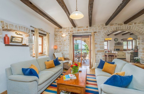 Vosteni Villa | Sea view, garden with barbecue, pool with loungers, parking, air conditioning