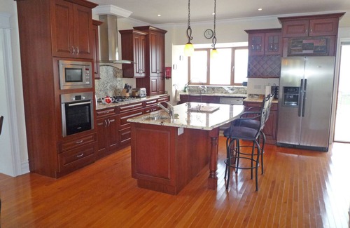 Gortnakilly Ski Chalet | Sea View Holiday Home Sheeps Head
