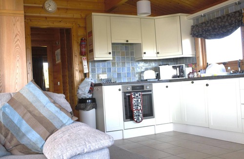 Haverfordwest Cottage | Sea View Lodge, Porthgain