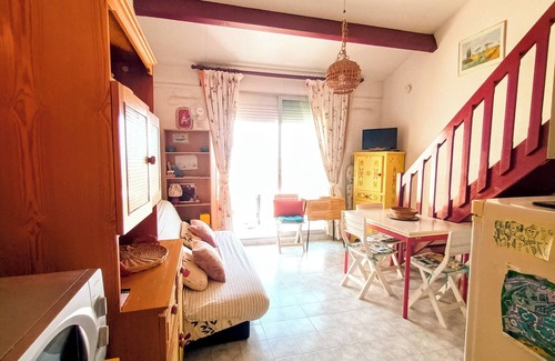 Valras-Plage Apartment | SEA VIEW - near beach and lively center 4 pers. Acrobranche, Karting OFFERED