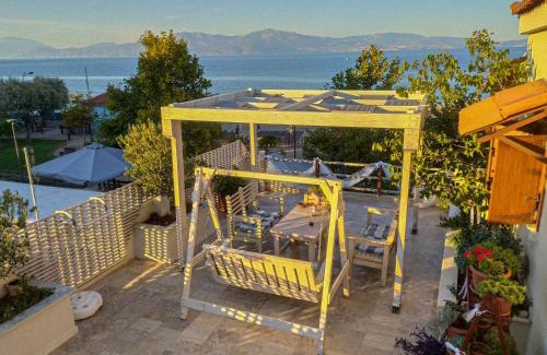 Kiato Apartment | Sea View Roof Garden
