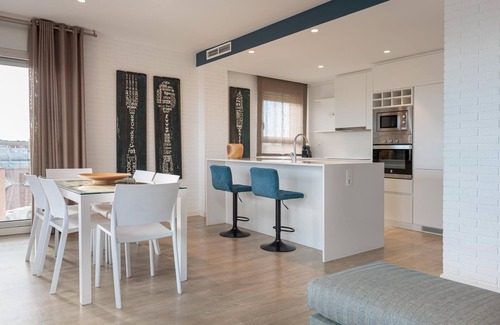 La Vila Olimpica del Poblenou Apartment | Sea view with terrace and communal swimming pool