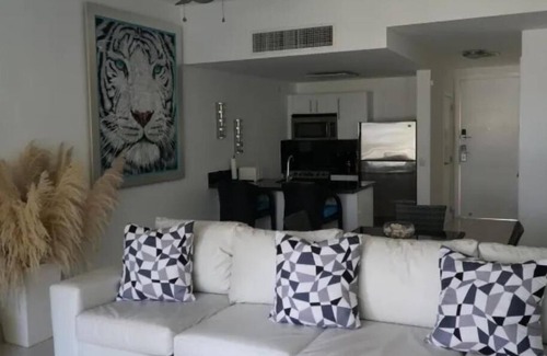 Residencial El Doral Condo | Sea Winds kite Beach Oceanfront