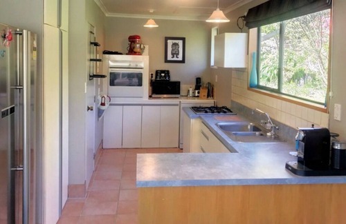 Akaroa House | SEACLUSION: Great Water Views, Wonderful for Big Families & Groups