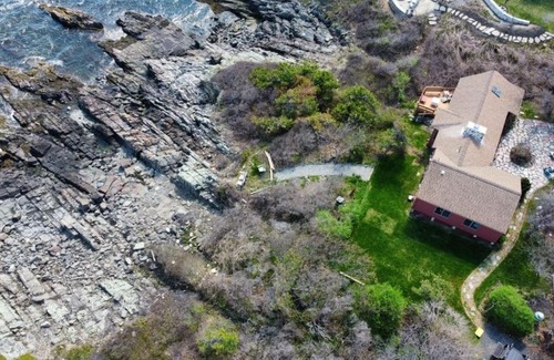 Cape Neddick House | Seacoast Sanctuary Brought to you by GetAway Vacations