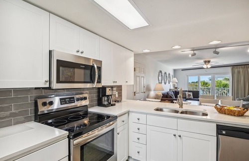 Fort Walton Beach House | Seacrest 301AB is a 3 BR Gulf front on Okaloosa Island by RedAwning