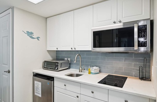 Fort Walton Beach Condo | SeaCrest 501A - Beachfront Studio Free Seasonal Beach Service