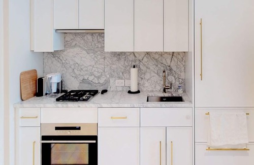 Seven Mile Beach Apartment | Seafire Residence N503