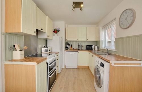 Sea Palling House | Seahorses - Two Bedroom House, Sleeps 3