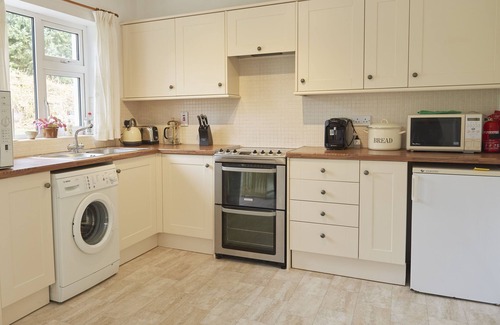 Templenoe Condo | Seanacnoc Cottage overlooking Kenmare Bay