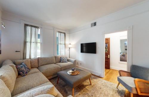 Murray Hill House | Seas The Bay