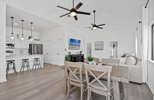 Navarre Beach House | Seas The Day