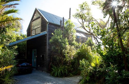 Punakaiki House | Seascapes