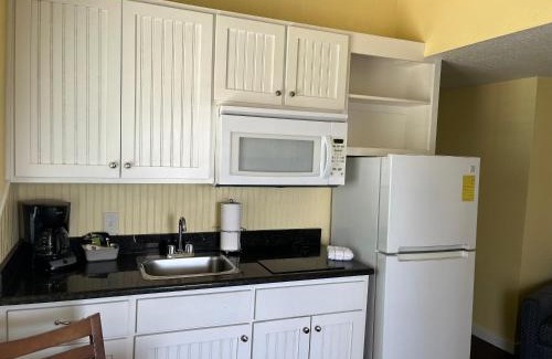 Port Aransas Hotel | Seashell Village Resort near the beach with kitchens