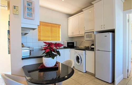 Umhlanga Apartment | Seashelles Apartment A With Beach Views in Umhlanga Rocks