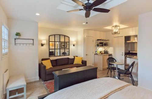 Del Mar Heights Apartment | Seashore Studio