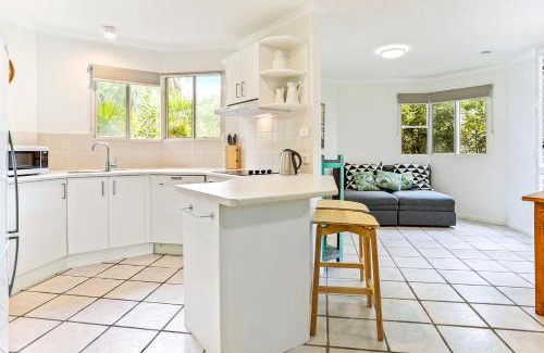 Sunshine Beach Apartment | Seaside apartment minutes from Sunshine Beach